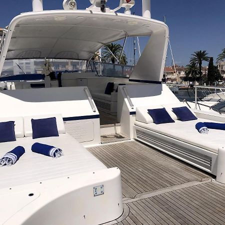 Home Sweet Boat - Chambres D'Hotes เอมปูเรียบราบา ภายนอก รูปภาพ