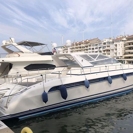 Home Sweet Boat - Chambres D'Hotes เอมปูเรียบราบา ภายนอก รูปภาพ