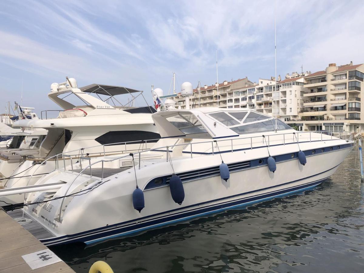Home Sweet Boat - Chambres D'Hotes เอมปูเรียบราบา ภายนอก รูปภาพ